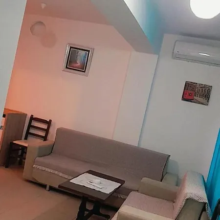 公寓 Apartament's Egi *