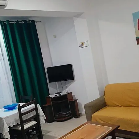 公寓 Apartament's Egi *